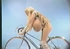 3 يمسك صور نيو عرب سكس اللعبة.