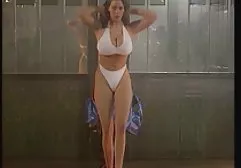 في صور سكس نساء عرب الحمام الشقراوات